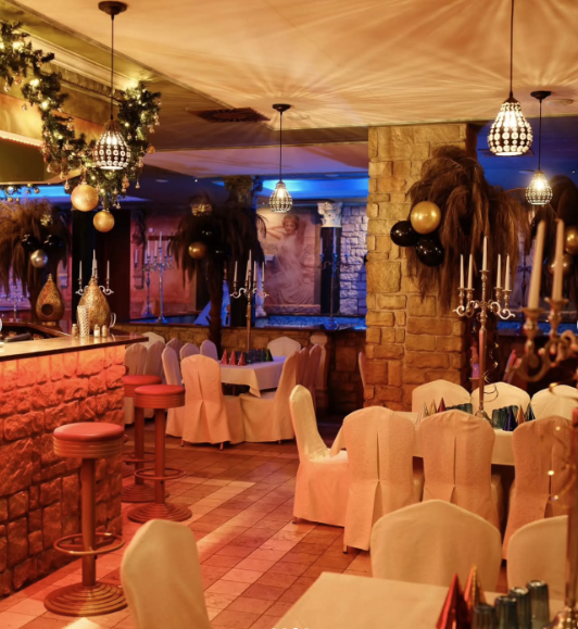 Wnętrza Restauracji Pompeja